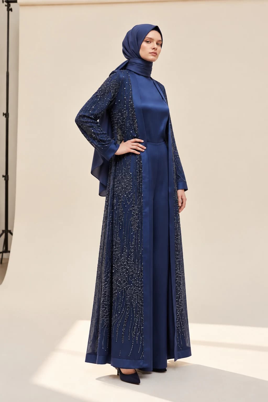 nocturne-boncuk-islemeli-lacivert-tul-kimono